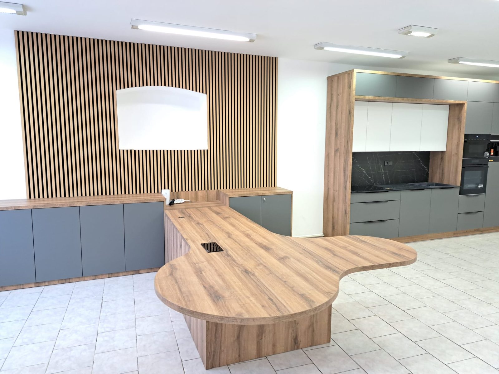 Showroom Truhlářství Karel Kruliš v České Lípě – vzorová kuchyně