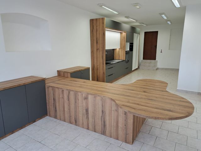 Showroom – kuchyně s ostrůvkem